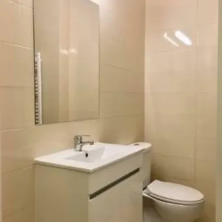 Downtown Charme Ii W/ Parking 7€ Day Apartman
